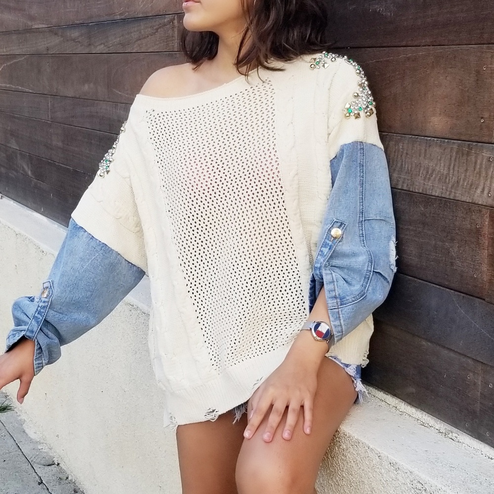 Beautiful and Perfect Sweater - Picture 2 of 4